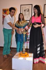 Nagma inaugurate art exhibition by Medscape India in Kalaghoda, Mumbai on 8th April 2013 (8).JPG
